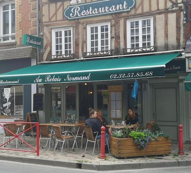 Cormeilles  Chambre Independante Au Relais Normand מראה חיצוני תמונה